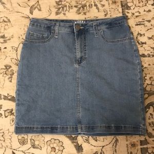 Lee’s Denim Skirt